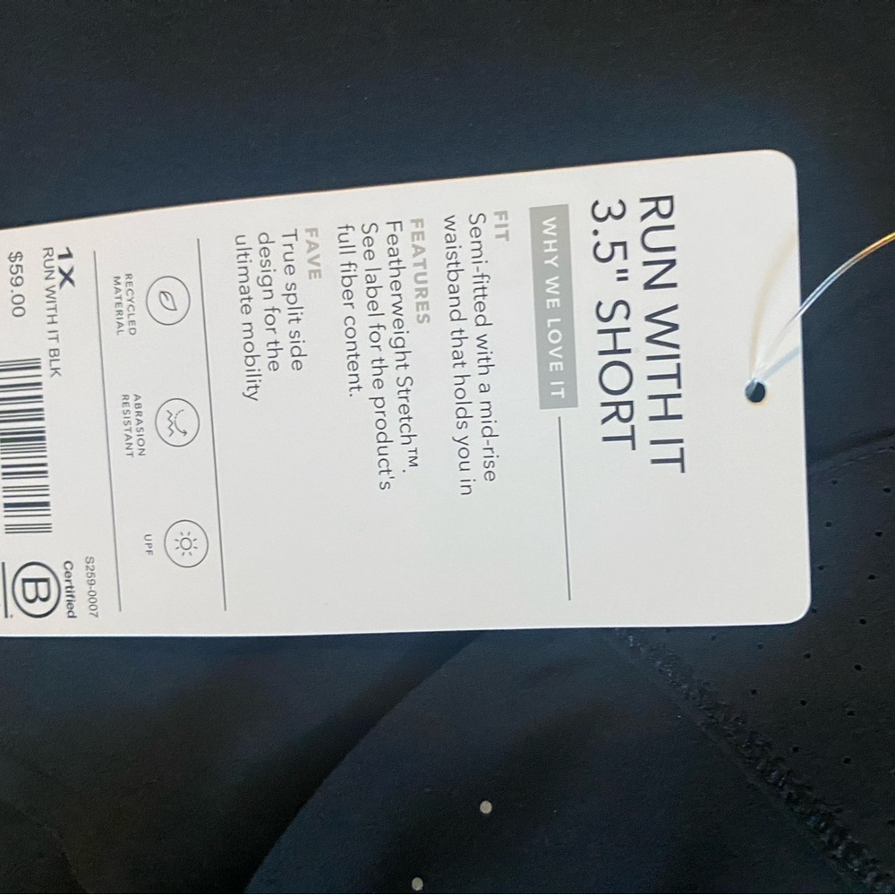 Athleta 3.5 inch shorts - Picture 8 of 8